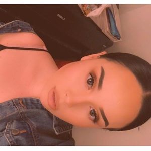 Meet your Posher, Raquel